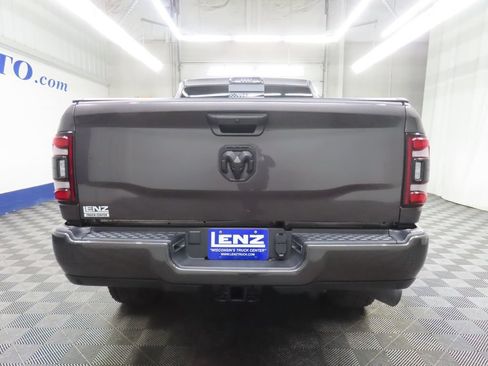 Used 2024 RAM 2500 Big Horn w/ Night Edition AWD/4WD image 29