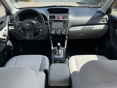 Used 2016 Subaru Forester 2.5i w/ Alloy Wheel Package image 14