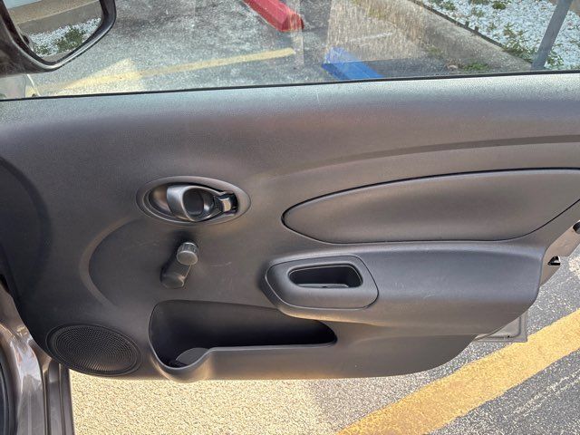 Used 2017 Nissan Versa S Plus FWD image 43