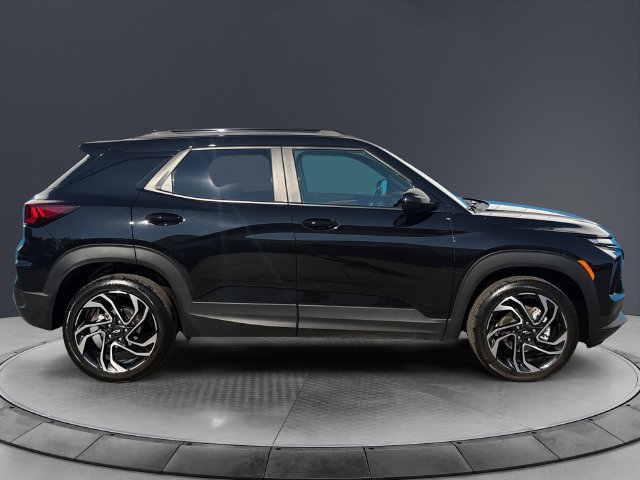 Used 2025 Chevrolet TrailBlazer RS w/ Convenience Package AWD/4WD image 6