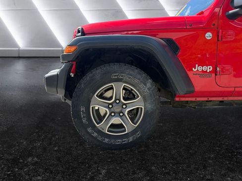 Used 2019 Jeep Wrangler Unlimited Sport S AWD/4WD image 15
