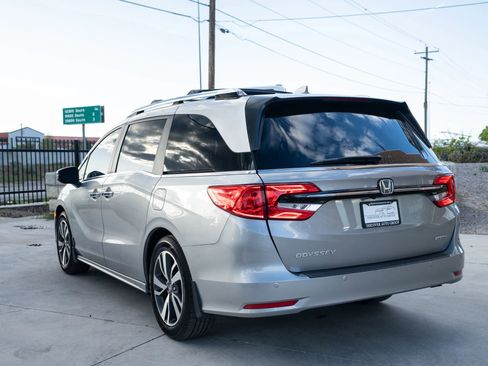 Used 2022 Honda Odyssey Touring image 5