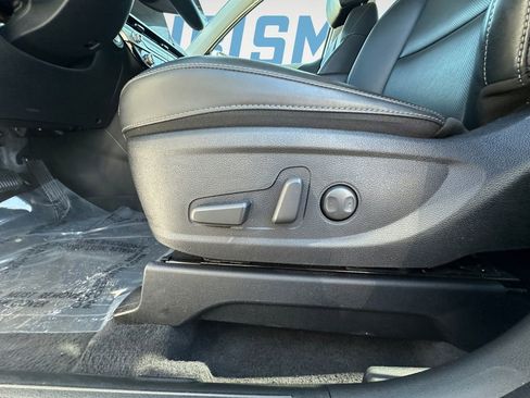 Used 2025 Kia Telluride S image 16