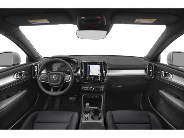 Used 2020 Volvo XC40 T5 Momentum w/ Protection Package Premier AWD/4WD image 8