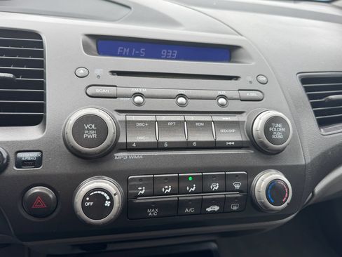 Used 2010 Honda Civic LX image 21
