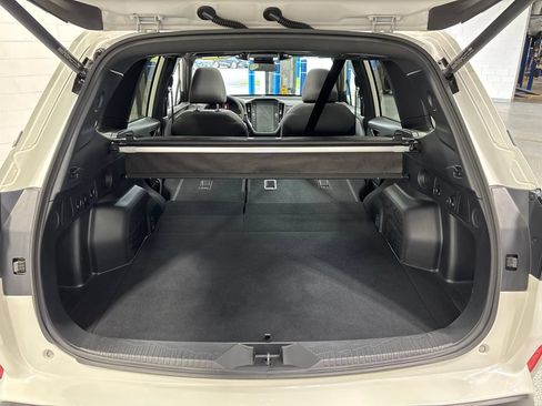 Used 2025 Subaru Forester Premium AWD/4WD image 35