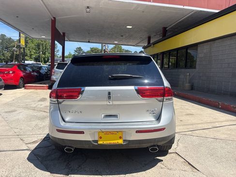 Used 2013 Lincoln MKX AWD image 6