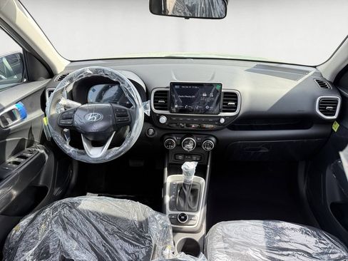 New 2026 Hyundai Venue SEL FWD image 10