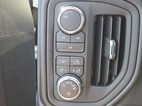 New 2025 GMC Sierra 2500 Pro w/ Convenience Package AWD/4WD image 8