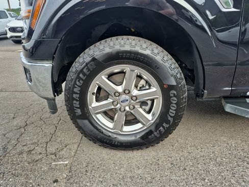 Used 2025 Ford F150 XLT w/ Equipment Group 301A Standard AWD/4WD image 11