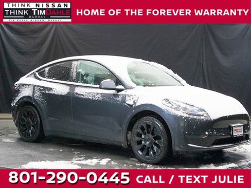 Used 2020 Tesla Model Y Long Range image 1