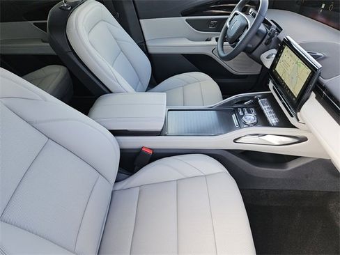 New 2026 Lincoln Nautilus Premier image 13