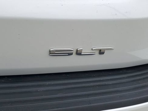 Used 2023 GMC Yukon SLT w/ SLT Luxury Package AWD/4WD image 7