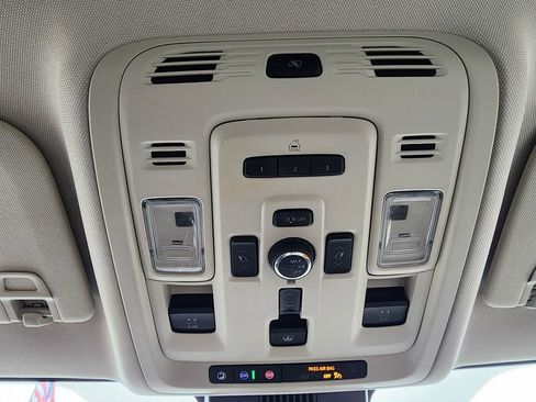 Used 2024 GMC Yukon Denali w/ Denali Reserve Package AWD/4WD image 27