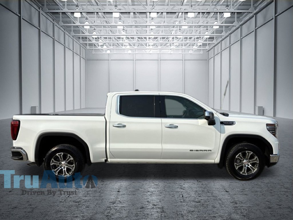 Used 2024 GMC Sierra 1500 SLT RWD image 9