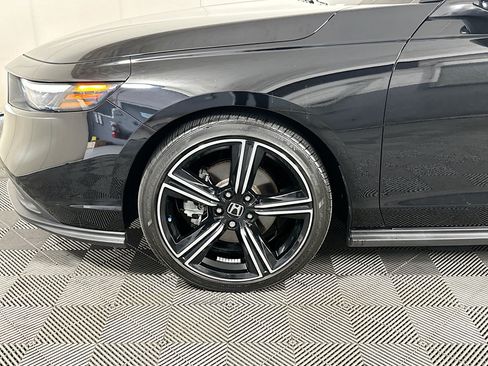 Used 2024 Honda Accord Sport image 11