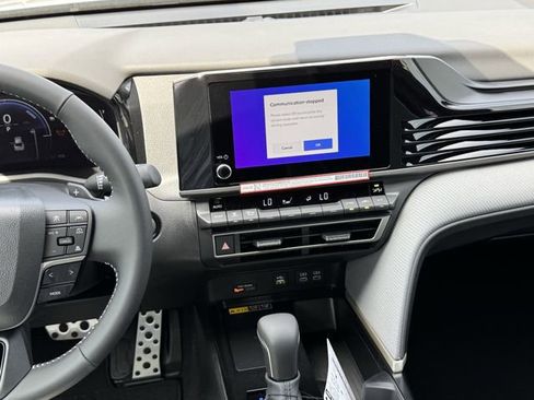 Used 2026 Toyota Camry SE image 15