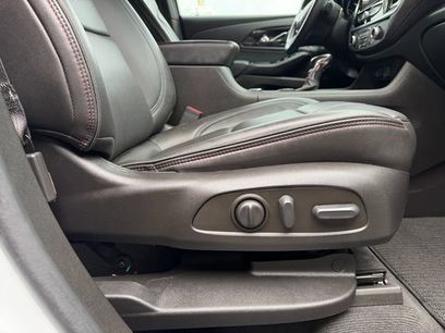 Used 2022 Chevrolet Traverse RS