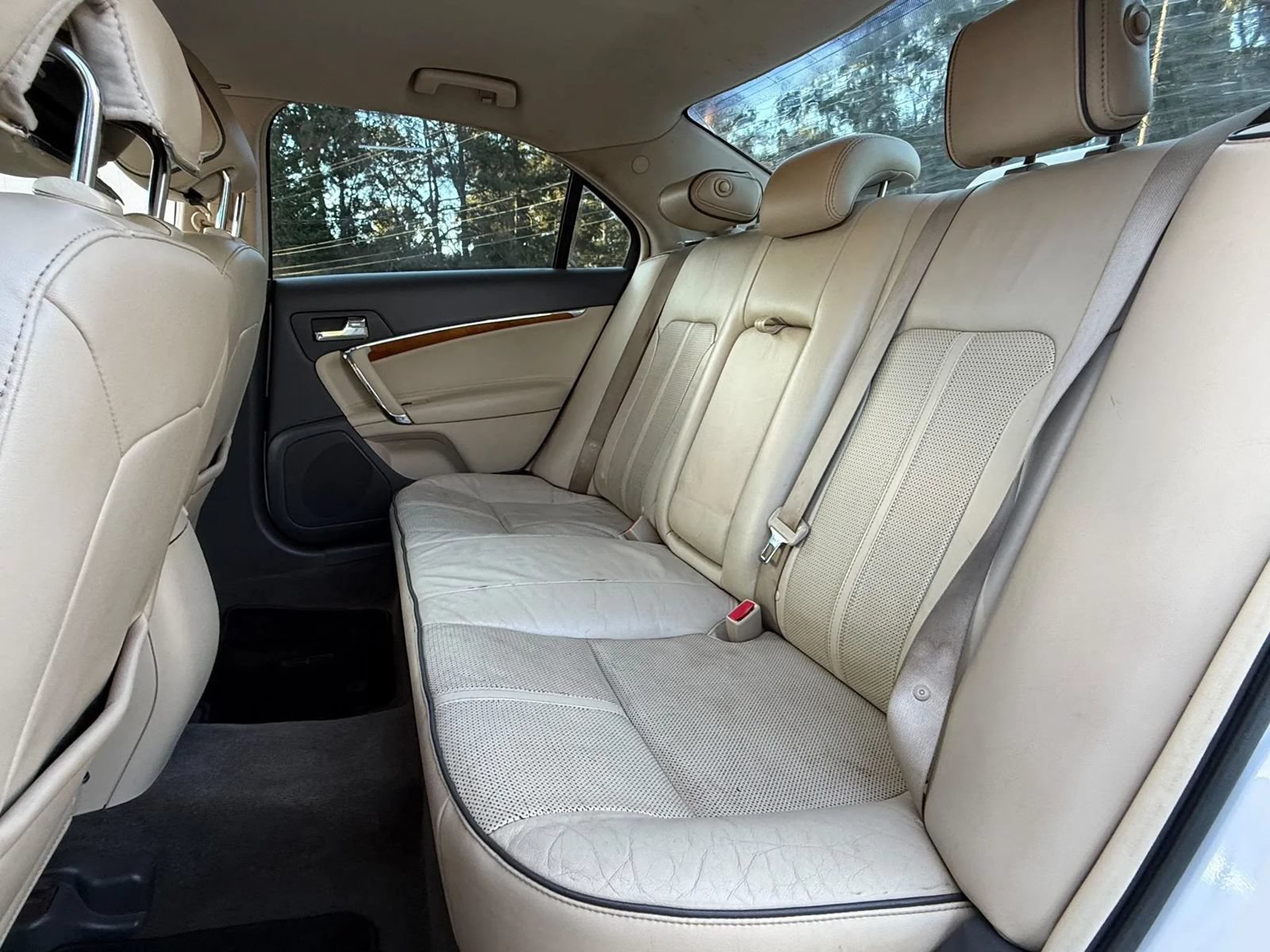 Used 2012 Lincoln MKZ FWD image 21