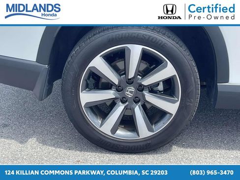 Used 2025 Honda Pilot Touring image 7