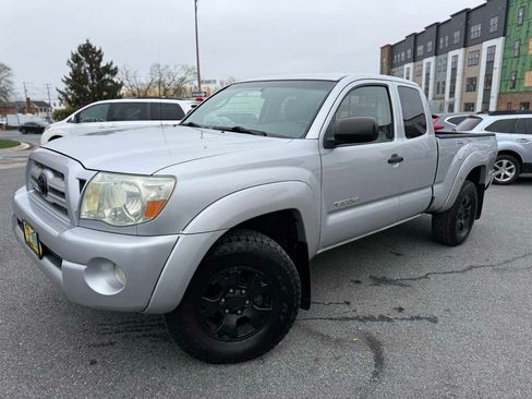 Used 2006 Toyota Tacoma 4x4 Access Cab V6 image 3