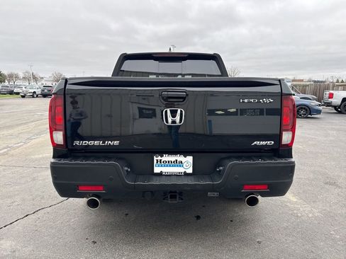 Used 2023 Honda Ridgeline Black Edition image 6