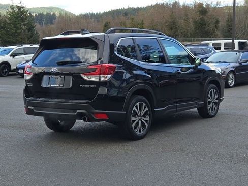 Used 2019 Subaru Forester Limited w/ Popular Package #3 image 8