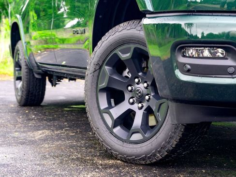 New 2026 RAM 1500 4x4 Crew Cab image 3