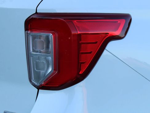 Used 2020 Ford Explorer Limited image 51