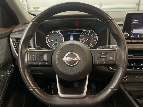 Used 2022 Nissan Rogue S image 5