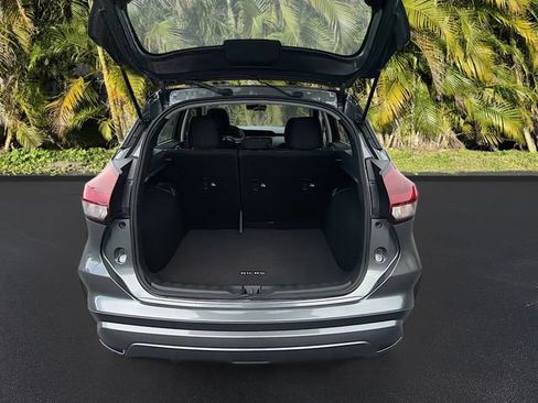 Used 2023 Nissan Kicks SV w/ Interior Electronics Package FWD image 24