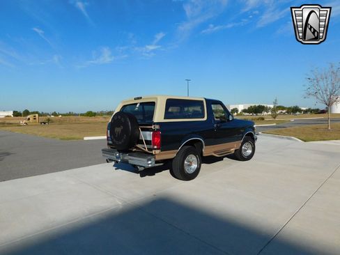 Used 1995 Ford Bronco XLT image 5