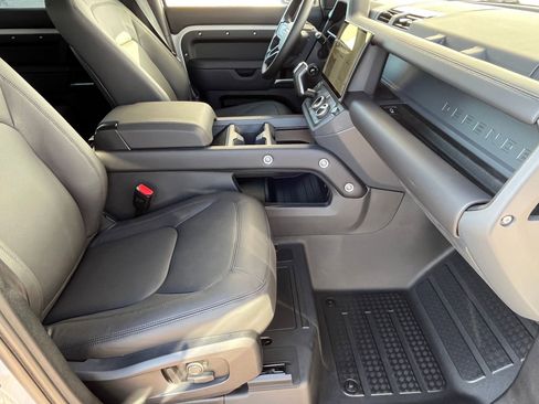 New 2026 Land Rover Defender 110 S image 23