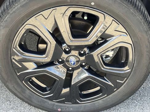 Used 2024 Subaru Ascent Onyx Edition image 11