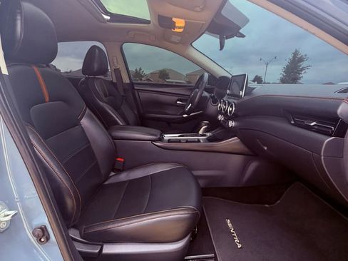 Used 2024 Nissan Sentra SR w/ SR Premium Package FWD image 28