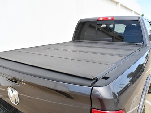Used 2020 RAM 2500 Laramie AWD/4WD image 9