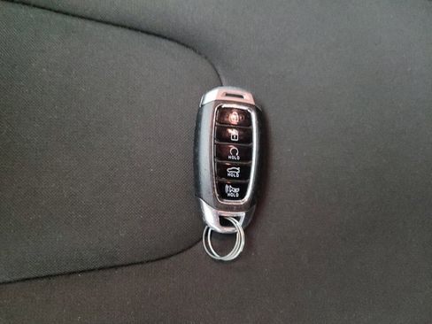 Used 2021 Hyundai Elantra SEL w/ Convenience + Premium Package FWD image 32