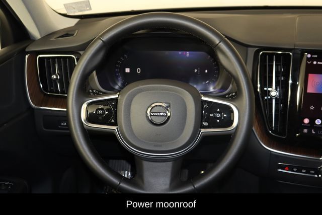 Used 2024 Volvo XC60 B5 Plus AWD/4WD image 6
