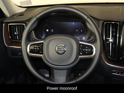 Used 2024 Volvo XC60 B5 Plus AWD/4WD image 6
