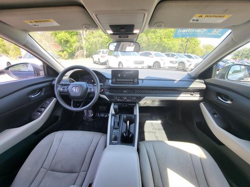 Used 2024 Honda Accord SE image 14