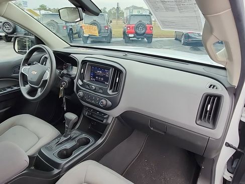 Used 2021 Chevrolet Colorado W/T w/ WT Convenience Package image 20