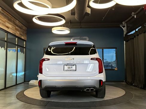Used 2025 Kia Telluride S AWD/4WD image 4