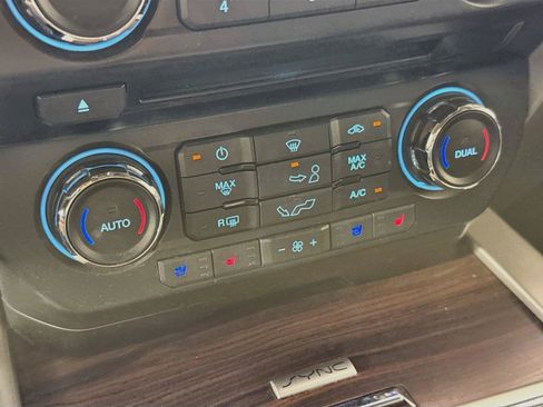 Used 2016 Ford F150 Lariat AWD/4WD image 19