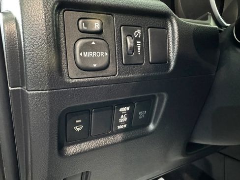 Used 2012 Toyota 4Runner Limited AWD/4WD image 21