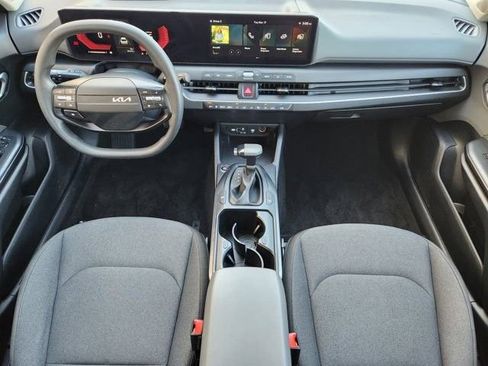 Used 2025 Kia K4 LXS image 26
