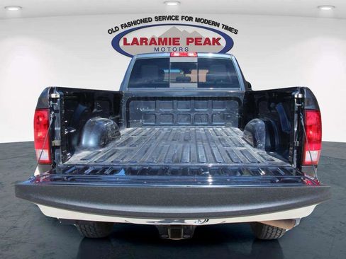 Used 2018 RAM 3500 SLT w/ Protection Group AWD/4WD image 9