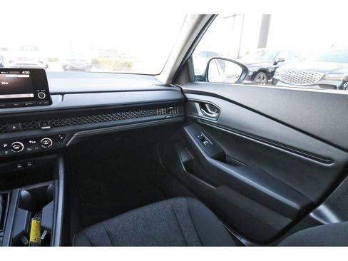 Used 2024 Honda Accord EX image 12