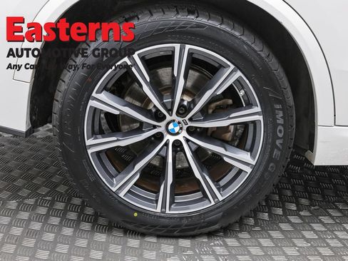 Used 2023 BMW X5 xDrive40i w/ M Sport Package AWD/4WD image 32