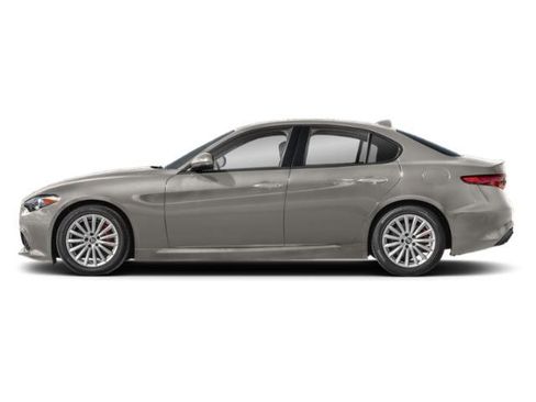 Used 2023 Alfa Romeo Giulia Ti w/ Active Assist Plus Package image 3