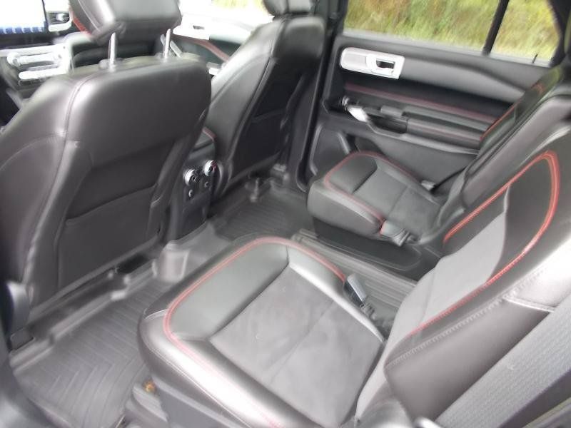 Used 2022 Ford Explorer ST-Line RWD image 26